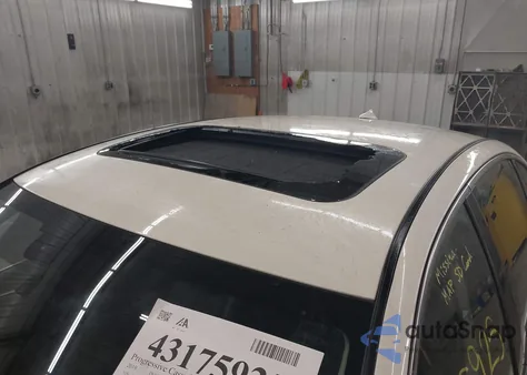 2019 Infiniti Q50 3.0T Luxe z USA, uszkodzony, nr VIN JN1EV7AR1KM554823